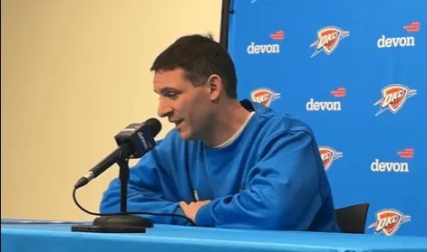 戴格诺特：大家此前防守文班很急躁，今晚更好贯彻防守原则